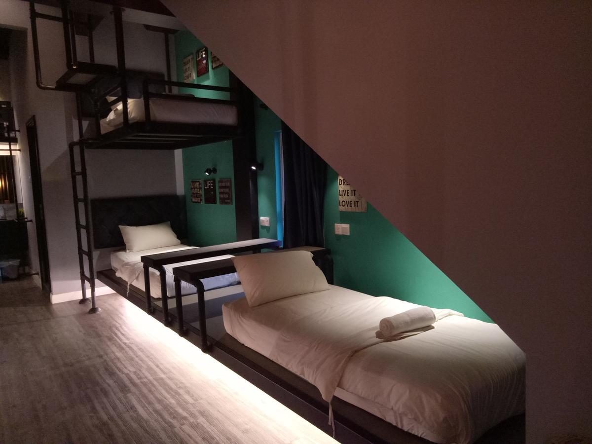 Tube Hotel Klebang Melaka Eksteriør bilde